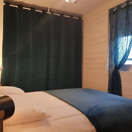 Charmante Maison De Avec Jardin Casa de Férias Guingamp