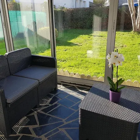 Charmante Maison De Avec Jardin Casa de Férias Guingamp